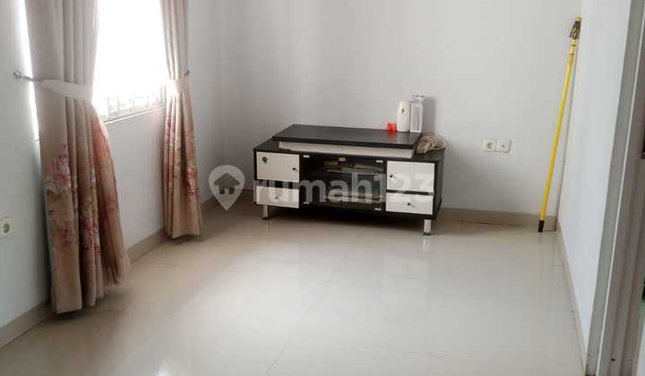 Nice House In Puri Melia Garden Complex Bandung 2