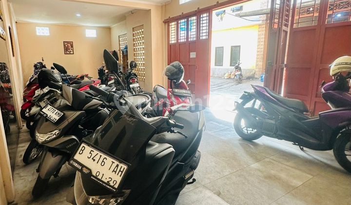 Kost 28 Kamar, Dekat Kampus & Fasilitas Umum Di Cibiru Bandung