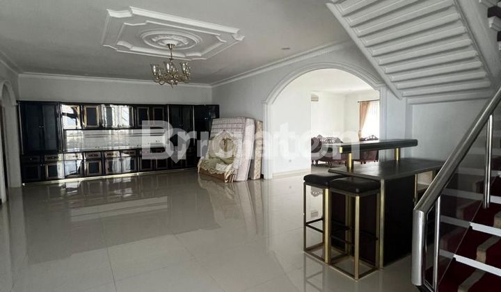 FOR SALE LUXURY HOUSE IN WEST JAKARTA 2