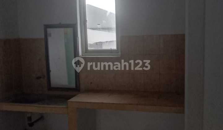 Strategic 3-Story Shop House on Tirtayasa Street, Near Candramart 2