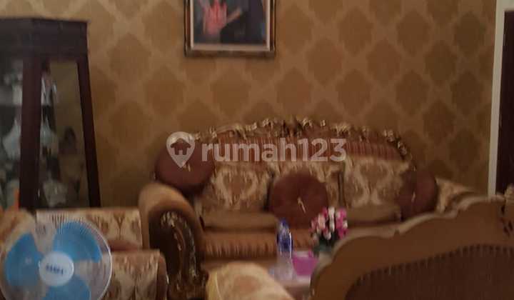 Rumah 2lantai Di Wayhalim Di Komplek Perumahan 2