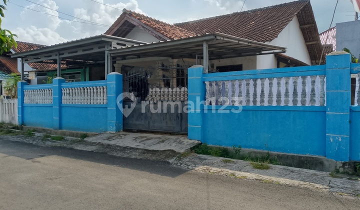 Beautiful 4-Bedroom Ready-to-Occupy Residence in Korpri Way Halim, Lampung Beautiful 4-Bedroom Ready-to-Occupy Residence in Korpri Way Halim, Lampung