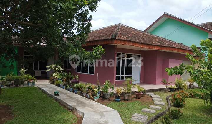 Rumah dengan Halaman yang Luas di Labuhan Dalam Tanjung Senang Bandar Lampung 2