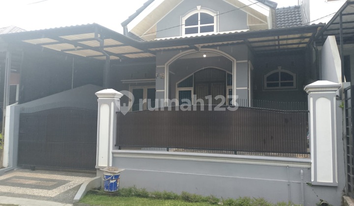 2-Story House in Puri Kencana Ready to Occupy and Comfortable 2-Story House in Puri Kencana Ready to Occupy and Comfortable