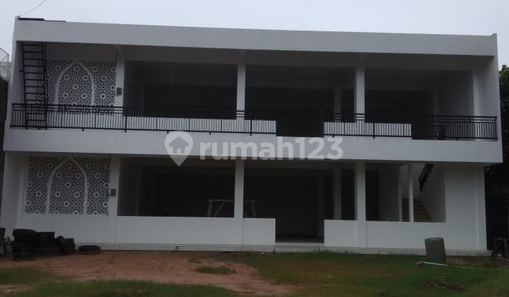 Two-story Building in Sultan Agung Wayhalim with Extensive Parking Area Two-story Building in Sultan Agung Wayhalim with Extensive Parking Area