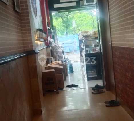 Three-Story Shop-House Way Halim, Sultan Agung Street, Lampung. 2