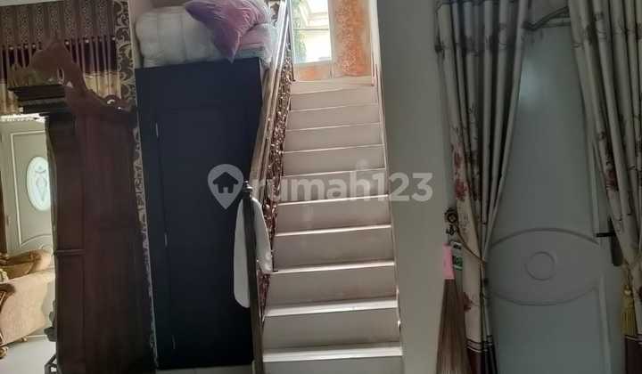 Luxurious 2-Story House in Taman Surapati Lampung 2