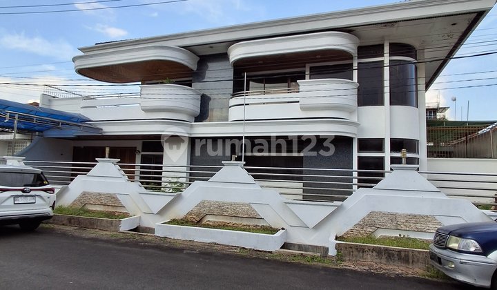 Executive 2-Story House in the Sumber Jaya Teluk Housing Complex