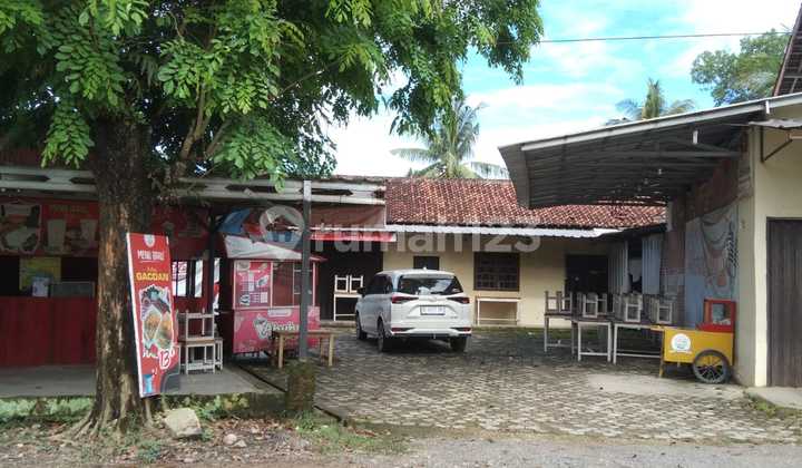 Three adjacent connecting shophouses in Tanjung Bintang, South Lampung. 2