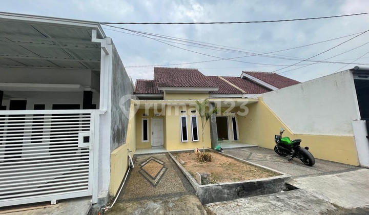 House in Arinda Permai Housing Complex, Tanjung Senang, Bandar Lampung. House in Arinda Permai Housing Complex, Tanjung Senang, Bandar Lampung.