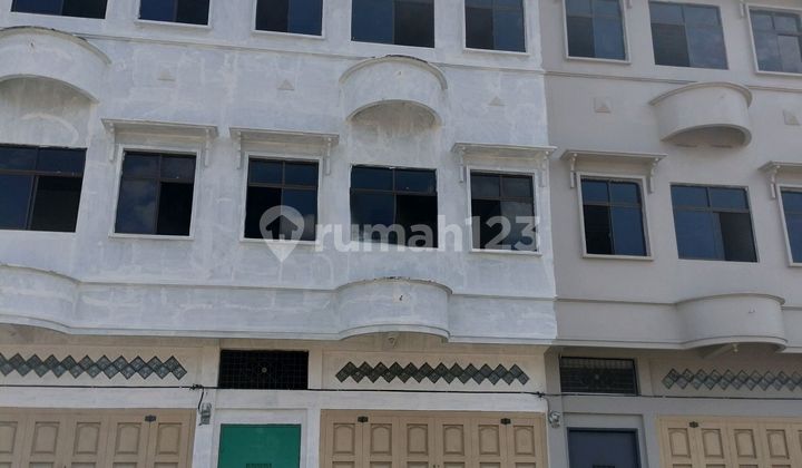 Sisa 1 Unit Saja! Ruko 3 Lantai Hasanudin