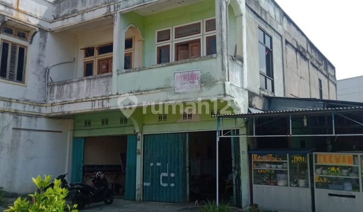 Two-Door Two-Storey Shop House, Very Strategic Location, Affordable