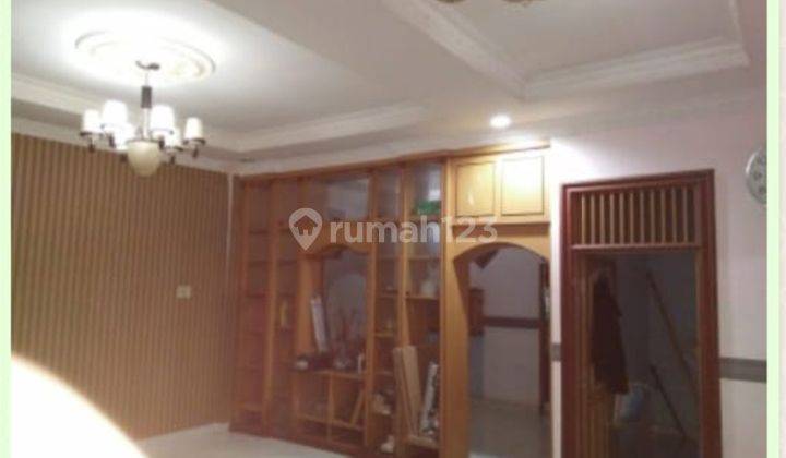 Rumah Dijual Cepat. Area Riau Ujung Semi Furnished 2