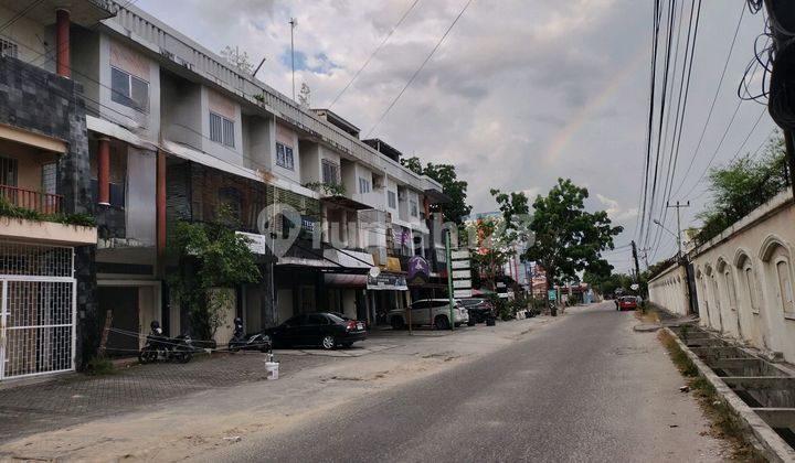 Good Shop House Location Near Sudirman, 3 Floors Good Shop House Location Near Sudirman, 3 Floors