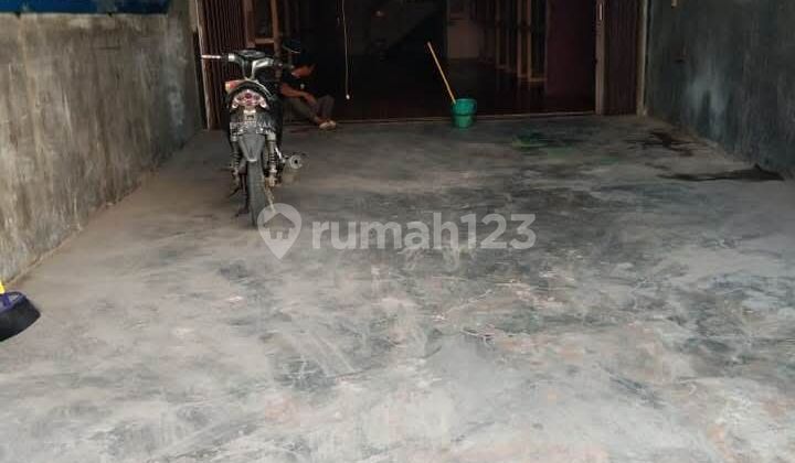 Commercial and Residential Shop House In Pemudi With Furniture Bonus Commercial and Residential Shop House In Pemudi With Furniture Bonus