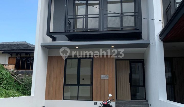 rumah baru 2 lantai di cluster arcamanik