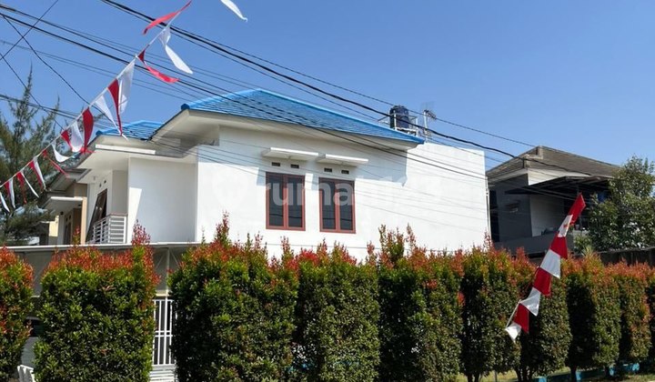 Rumah Hook dan Lux Komplek Antapani Rumah Hook dan Lux Komplek Antapani