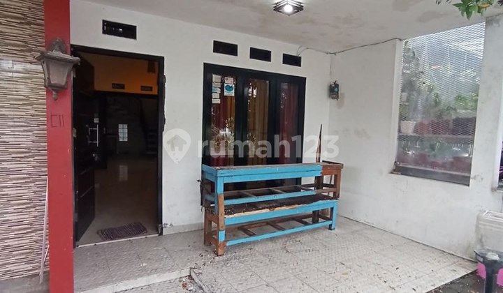 Minimalist House in Antapani Cluster