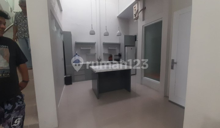 Rumah Bagus Minimalis Modern Di Cigadung Dago Siap Huni