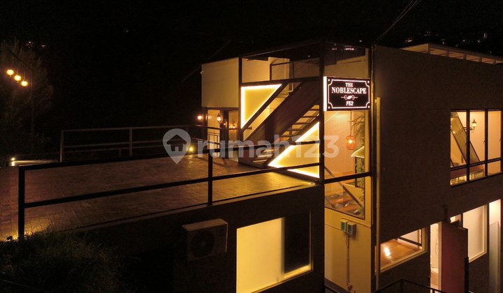 Rumah Villla di Komplek Dago Viilage Bandung Utara