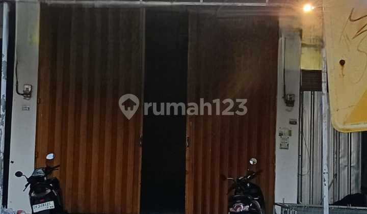 Ruko Pinggir Jalan Raya Dekat Dengan Fasilitas Umum 2
