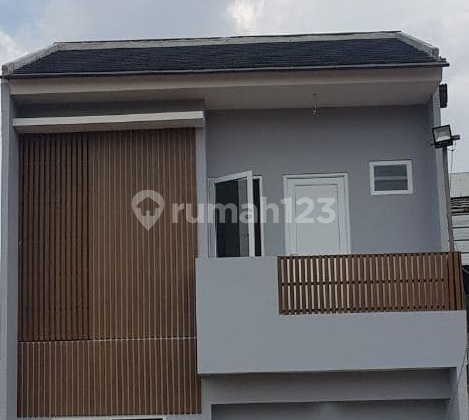 Rumah GAP Dekat Tol LRT Kota Bekasi Timur, Baru 2/1 LANTAI Murah 2