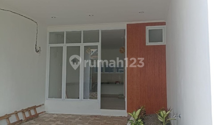 Rumah P.Indah Ciracas, Dekat Stasiun Toll di Jaktim Jakarta Timur