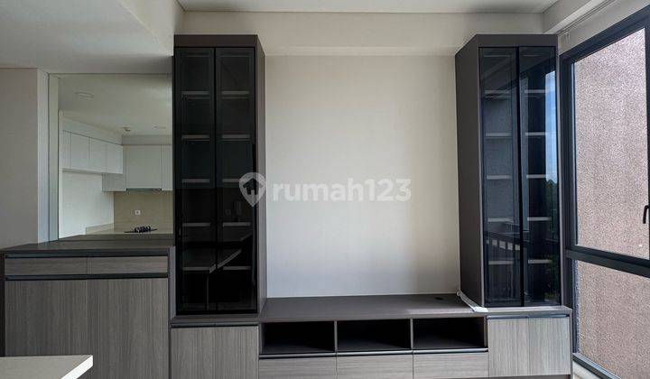 Apartement With Cozy And Natural Vibes Apartemen 1