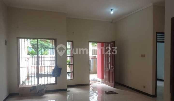 Disewa Rumah 3 Kt di Pondok Kelapa Duren Sawit Jakarta Timur 2
