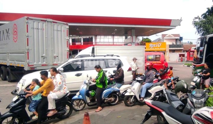Gas Station 34 for Sale, Open 24 Hours in Kampung Rambutan, East Jakarta
