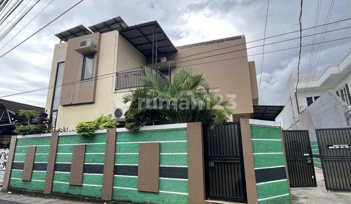 Dijual Rumah Full Furnish di Kalisari 4 KT