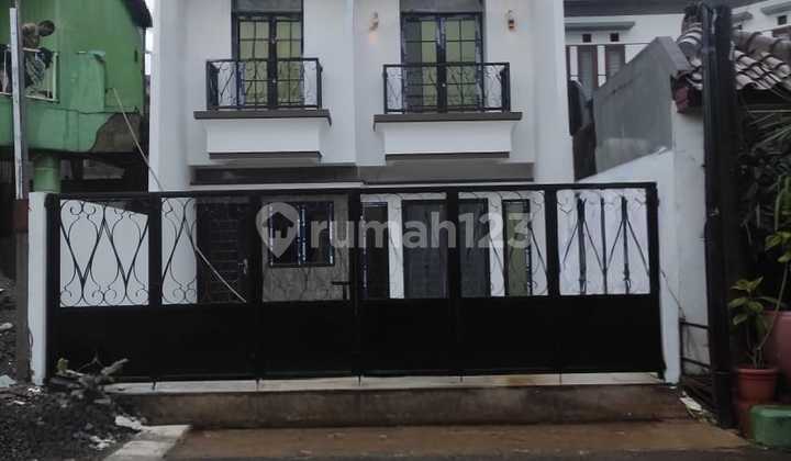 For Sale 5-Bedroom House in Duren Sawit Kalimalang For Sale 5-Bedroom House in Duren Sawit Kalimalang