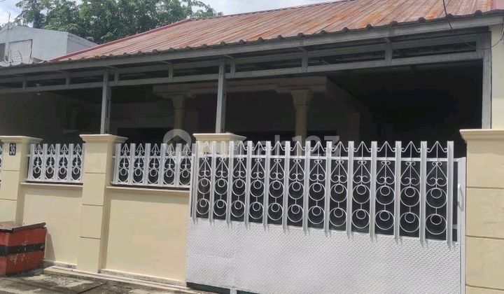 For Rent House in Rawamangun 5 BR For Rent House in Rawamangun 5 BR