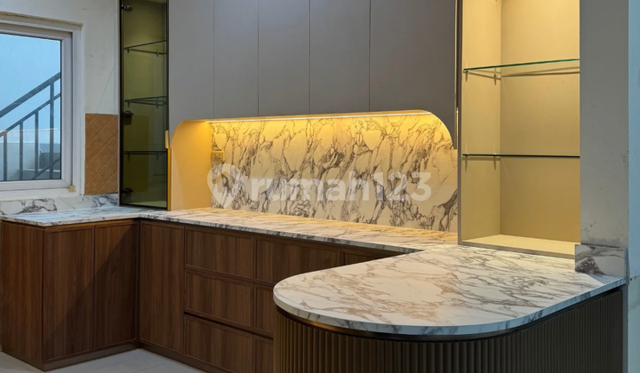 Rumah Mewah 2 Lantai Siap Huni, 4 Kt, Semi Furnished di Bukit Golf Mediteranian (Bgm), Pik Rumah Mewah 2 Lantai Siap Huni, 4 Kt, Semi Furnished di Bukit Golf Mediteranian (Bgm), Pik