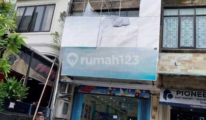 SHOPHOUSE ON GUNUNG AGUNG STREET 1