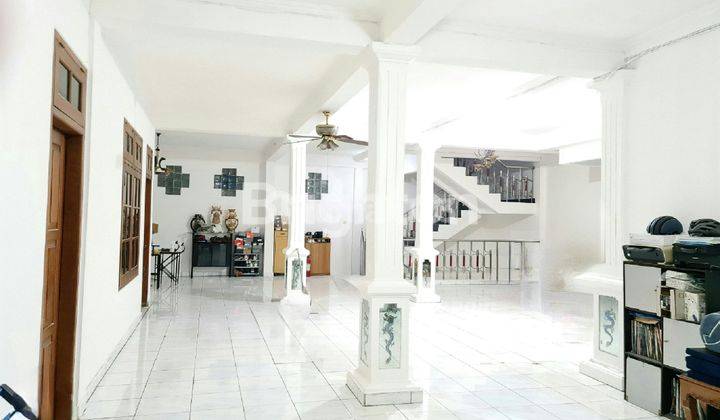 RUKO DI JALAN GATOT SUBROTO  2