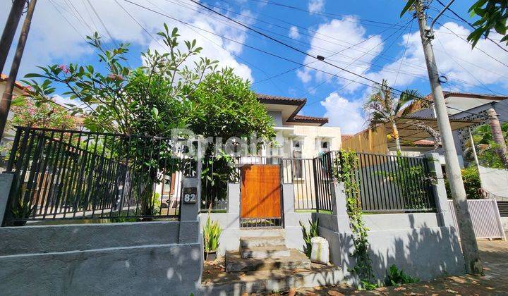 RUMAH DI JALAN GUNUNG SALAK 1