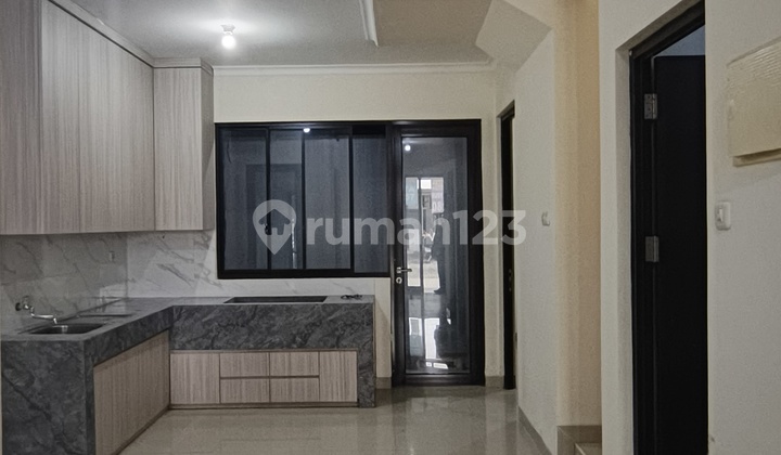 Casa Jardin House 6X15 Empty 2 Floors 3BR 2Km 2Carport West Jakarta 2