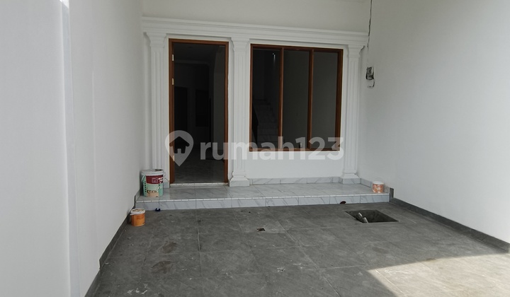 Ruko Strategis Bangunan Baru 4x19.5 Tanjung Duren Utara Shm Lokasi Strategis Dikelilingi Banyak Kost Cafe Jakarta Barat 2