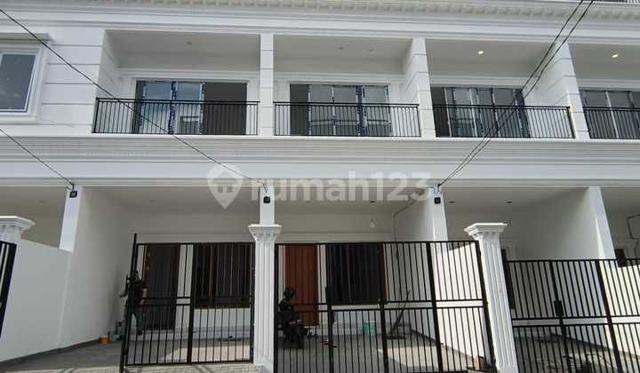 For Rent New Tanjung Duren Building House 4x17.5 Meters 3 Floors with Rooftop 1 Car Carport 2