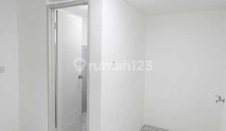 Tanjung Duren Residence 5.5X11, 2nd Floor, 1st Level, Carport, 2 Bedrooms 2