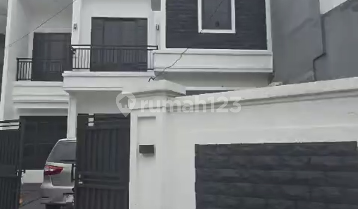 Rumah Bumi Cengkareng Permai 2 Lantai Bebas Banjir Carport 3 Mbl