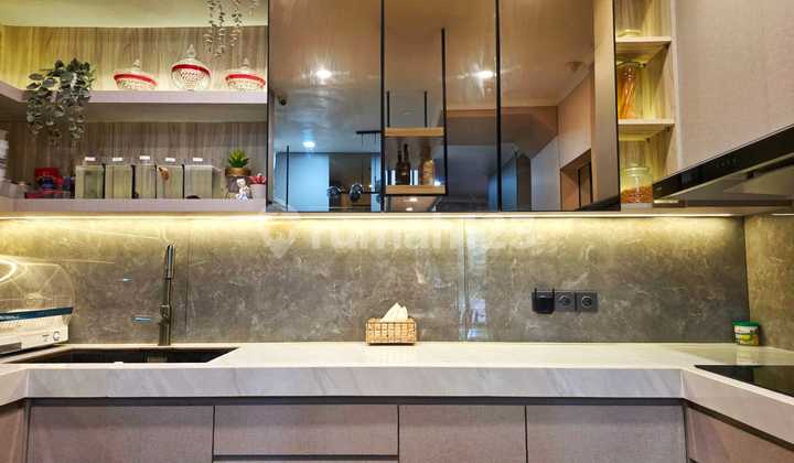 Beautiful Fully Furnished Casa Jardin West Jakarta 6X15 with Freehold Title, Eligible for Mortgage 2