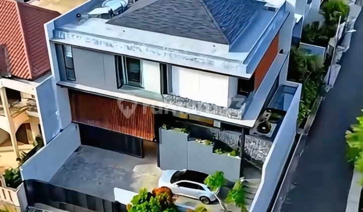 Rumah Mewah Design Japandi Kedoya 16x17 Meter 3 Lantai Full Furnish Hadap Timur Selatan Siap Langsung Huni SHM Rumah 2