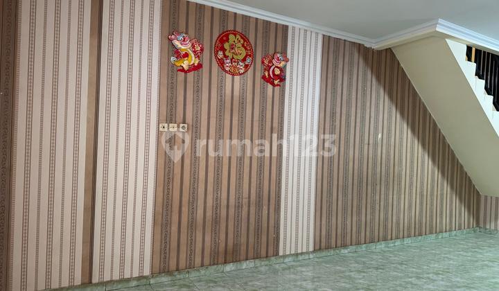 For Rent: 2-Story Teluk Gong House, 4.5 x 15 Meters, Open Lower Floor, 2-Story, 1 Car Carport, Suitable for Online Shop, Swiftlet Nest Washing, Tutoring Center 2