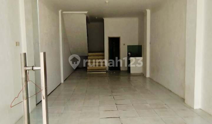 Strategic Shop House on Main Road 4.5X22m Ks Tubun Tanah Abang 3.5 Floors 2