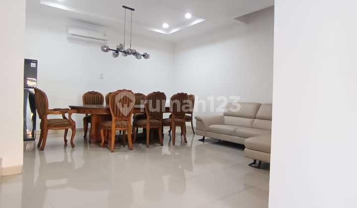 Pluit Residential House 7x15m 3.5 Floors 6 Bedrooms Furnished Pluit Residential House 7x15m 3.5 Floors 6 Bedrooms Furnished