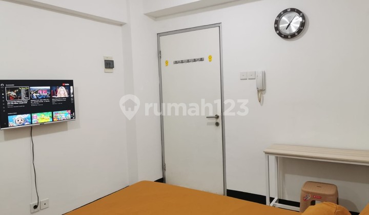 For Rent: Furnished Studio Apartment at Green Bay 2