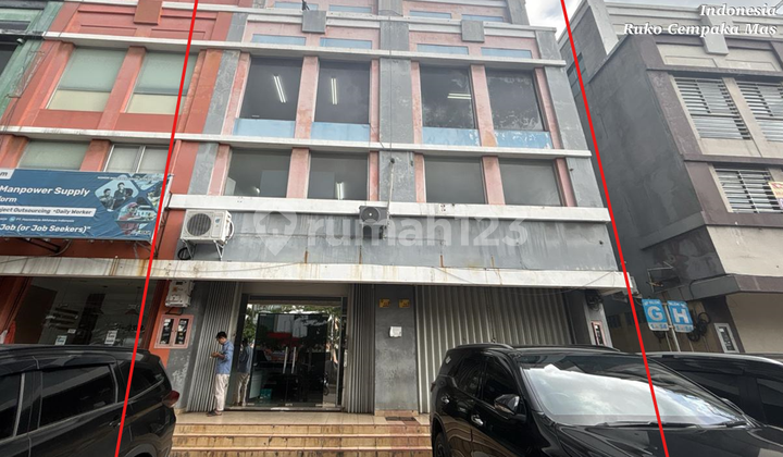 2 Ruko Gandeng Murah bgt 3lt di Mega Grosir Cempaka Mas,Kemayoran