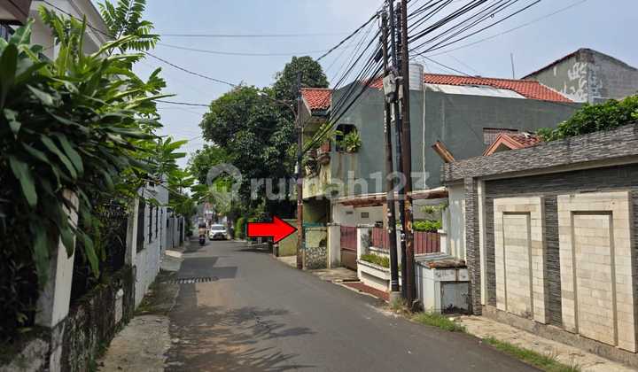 Very cheap 2-story house on Kemuning Dalam Street, East Pejaten 2